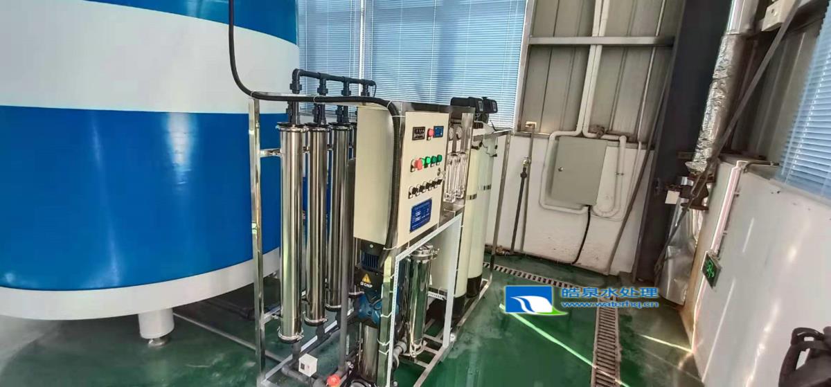 反滲透純水設(shè)備 反滲透純水設(shè)備